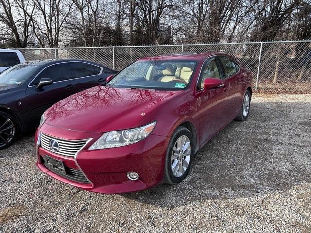 used 2014 Lexus ES 300h car, priced at $15,515