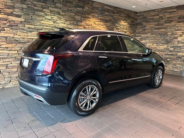 used 2022 Cadillac XT5 car, priced at $29,727