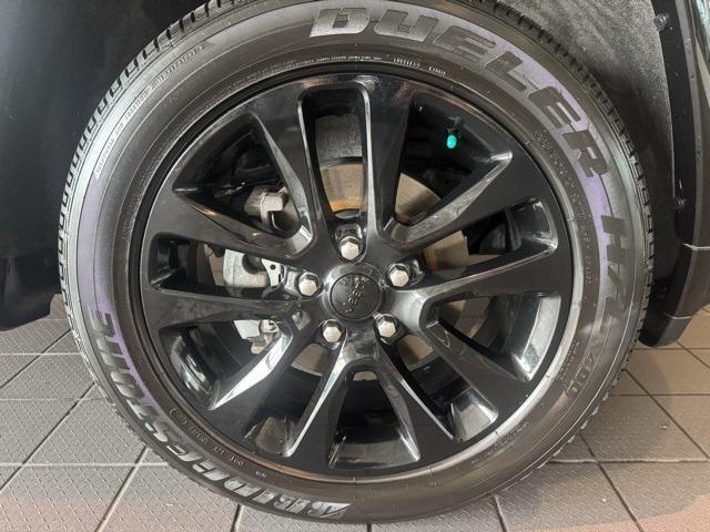 used 2020 Jeep Grand Cherokee car, priced at $23,272