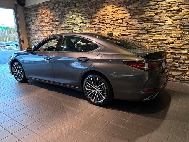 used 2022 Lexus ES 350 car, priced at $39,124