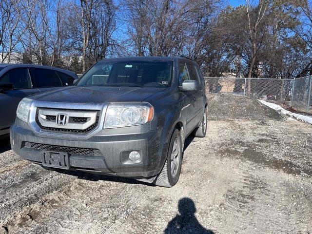 used 2009 Honda Pilot car, priced at $7,011