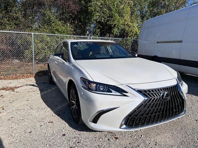 used 2024 Lexus ES 300h car, priced at $46,021