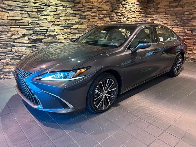 new 2025 Lexus ES 350 car, priced at $47,984