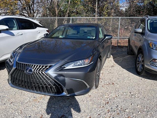 used 2022 Lexus ES 300h car, priced at $37,919