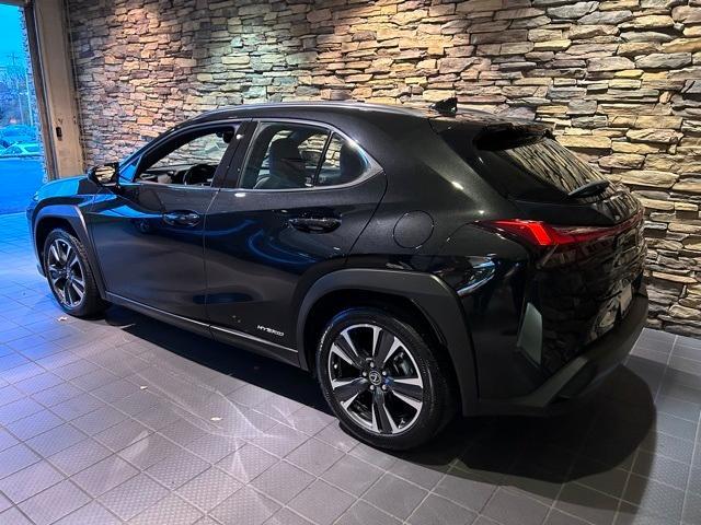 used 2021 Lexus UX 250h car, priced at $31,000