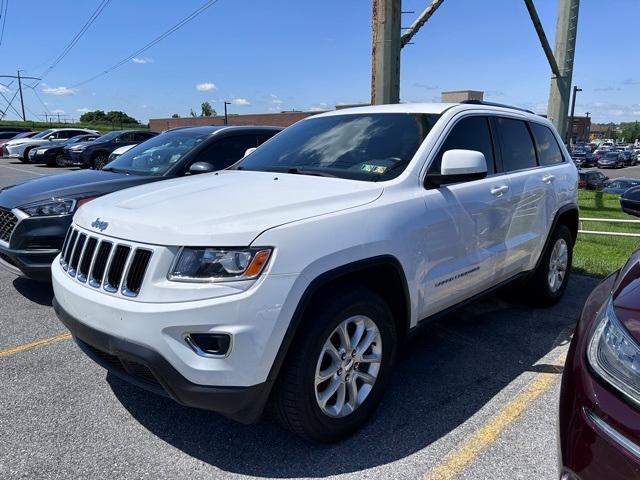used 2015 Jeep Grand Cherokee car, priced at $17,540