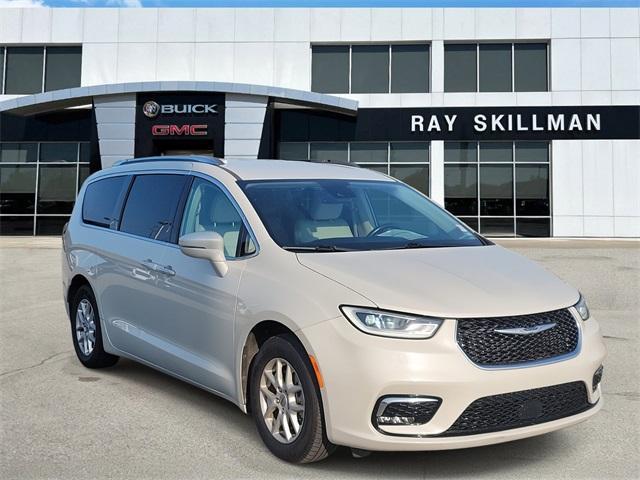 used 2021 Chrysler Pacifica car, priced at $27,990