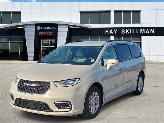 used 2021 Chrysler Pacifica car, priced at $27,990