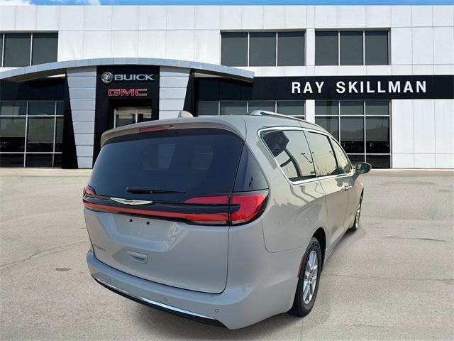 used 2021 Chrysler Pacifica car, priced at $27,990