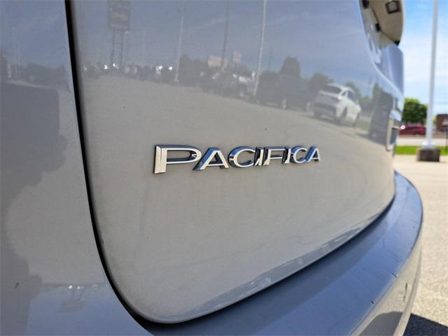 used 2017 Chrysler Pacifica car, priced at $13,988