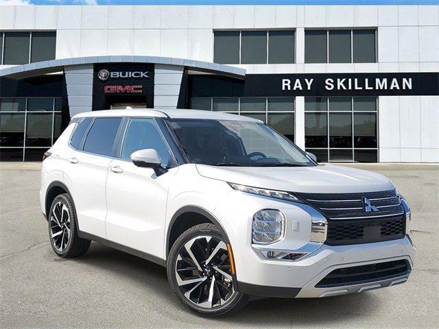 used 2024 Mitsubishi Outlander car, priced at $26,988