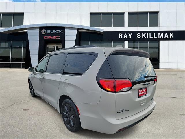 used 2020 Chrysler Pacifica Hybrid car, priced at $23,488