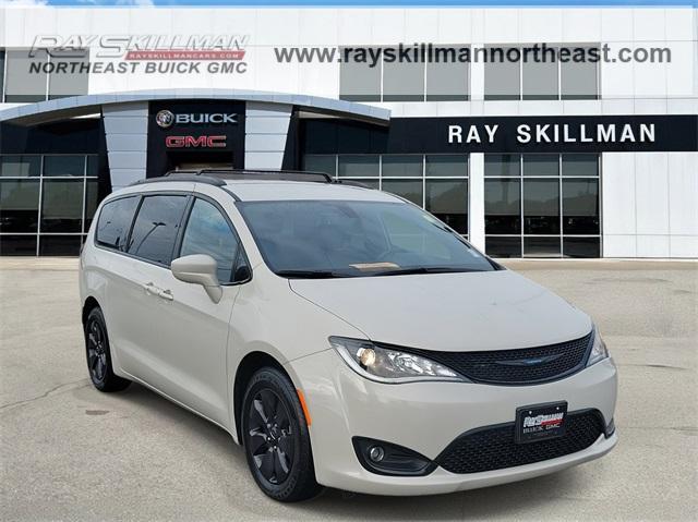 used 2020 Chrysler Pacifica Hybrid car, priced at $23,488