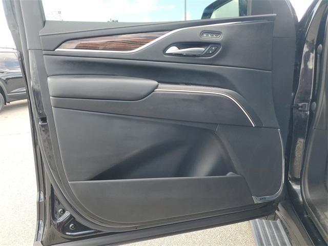 used 2023 Cadillac Escalade ESV car, priced at $69,988