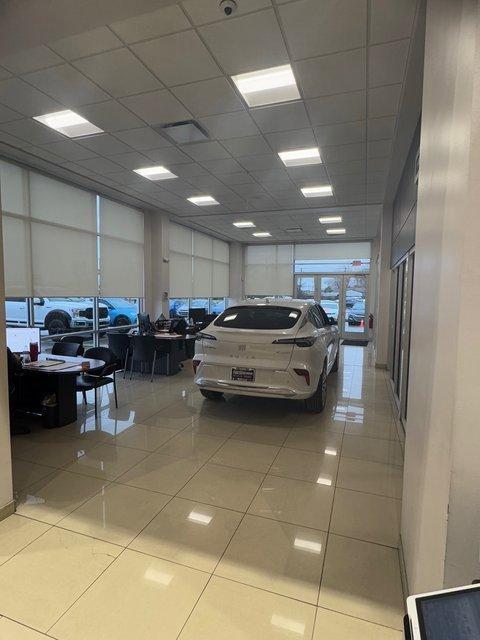 used 2023 Chrysler Pacifica car, priced at $25,988