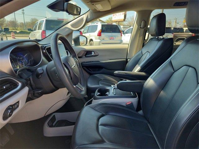 used 2023 Chrysler Pacifica car, priced at $25,988