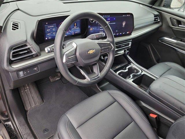 used 2025 Chevrolet Traverse car, priced at $37,998