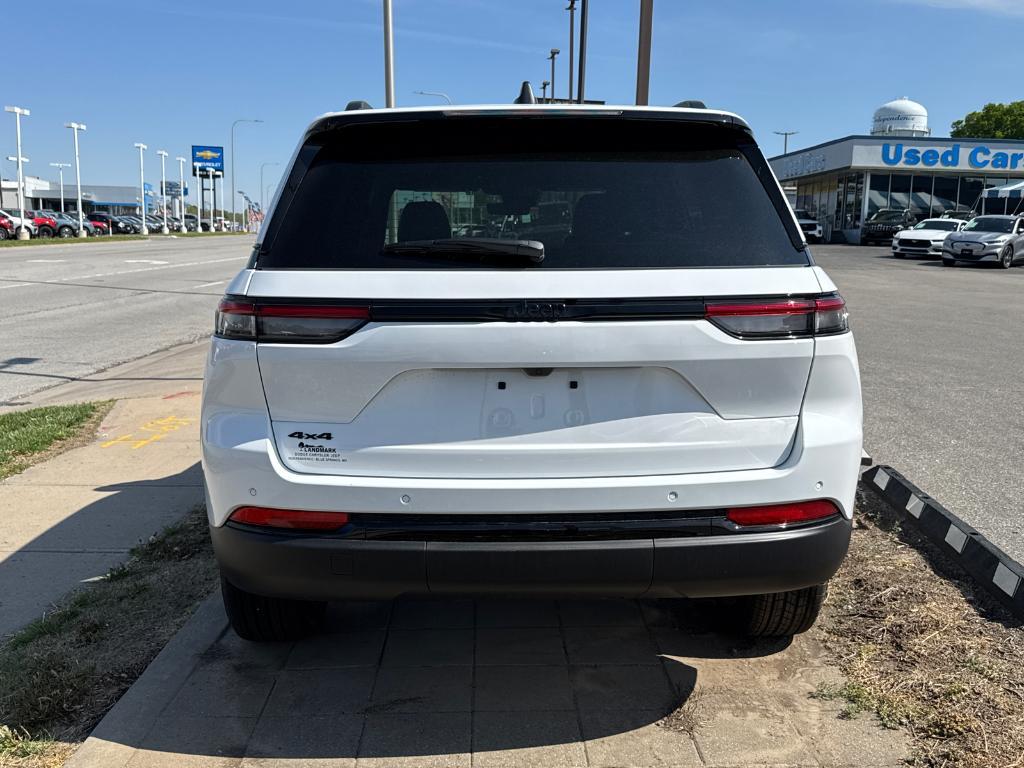 new 2025 Jeep Grand Cherokee car, priced at $36,988