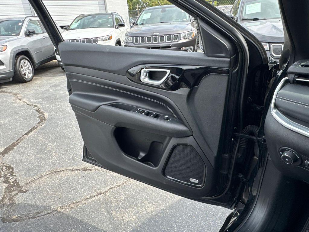 used 2023 Jeep Compass car, priced at $25,390