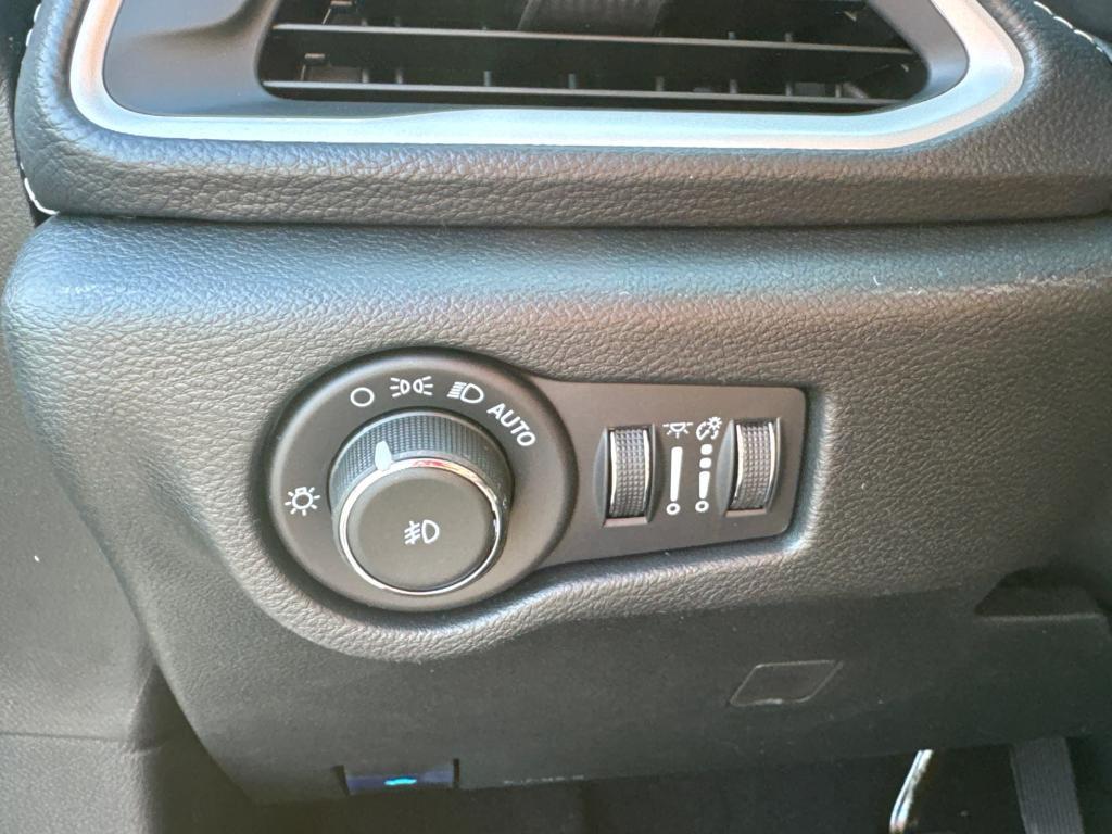new 2026 Chrysler Pacifica car, priced at $41,988