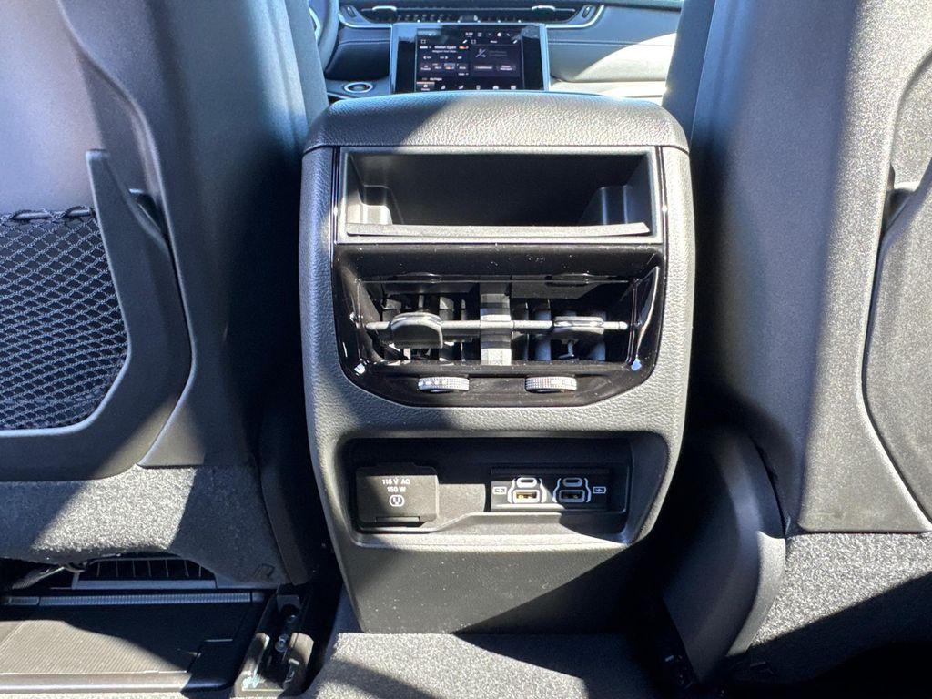 new 2025 Jeep Grand Cherokee car, priced at $35,988