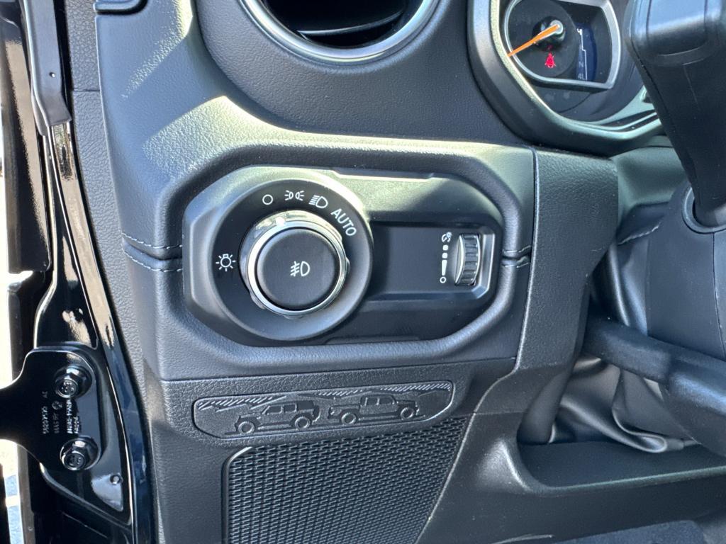 new 2025 Jeep Wrangler car, priced at $47,988