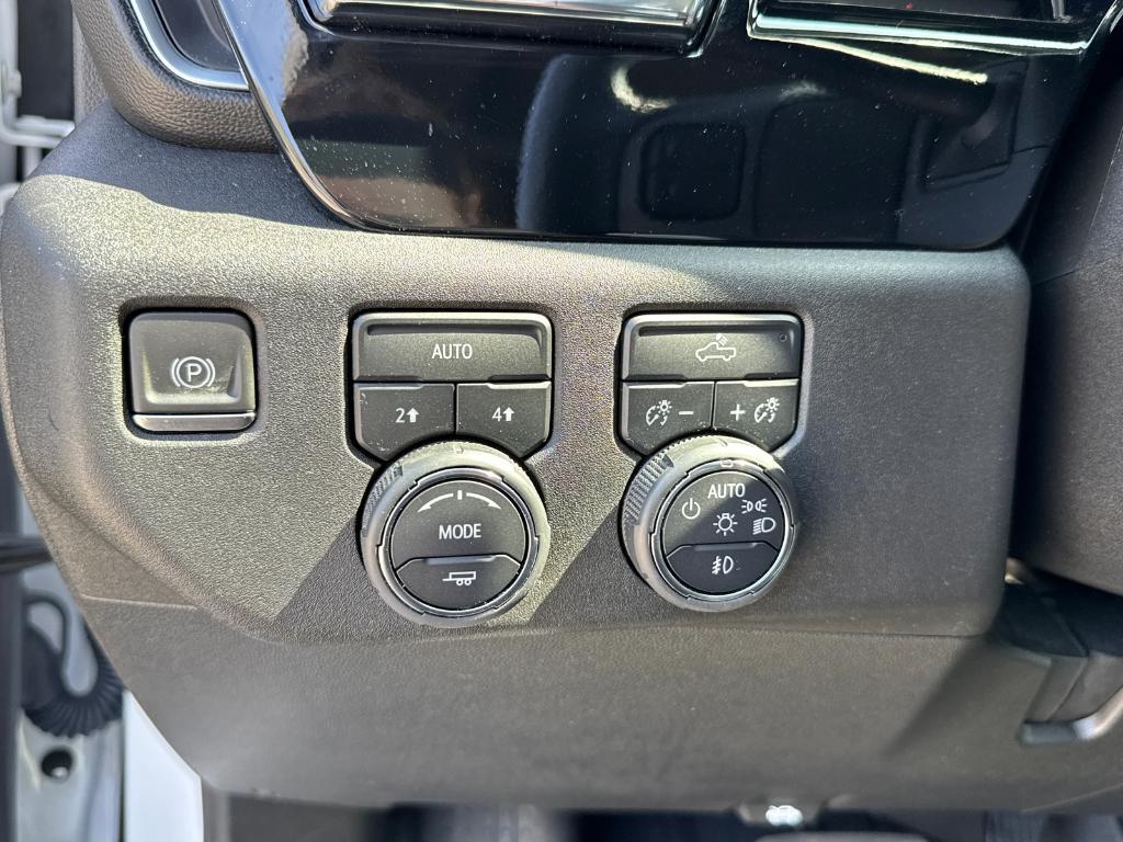 used 2024 Chevrolet Silverado 1500 car, priced at $45,988