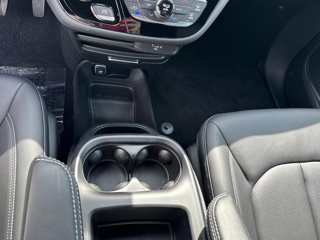 new 2026 Chrysler Pacifica car, priced at $39,988