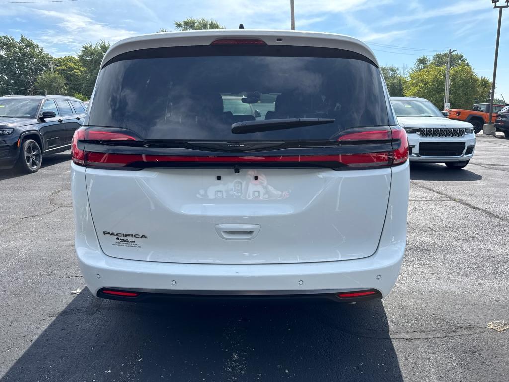 new 2026 Chrysler Pacifica car, priced at $39,988