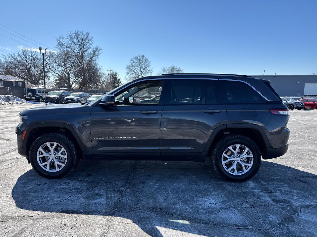 used 2022 Jeep Grand Cherokee car, priced at $33,988