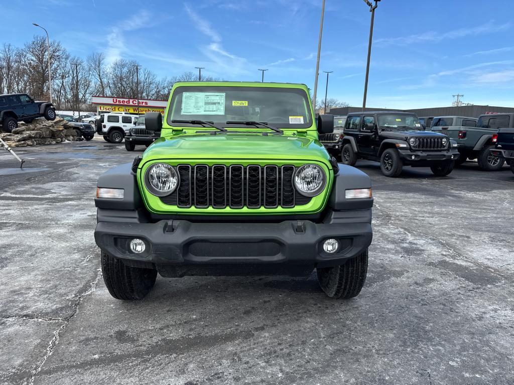 new 2025 Jeep Wrangler car, priced at $46,075