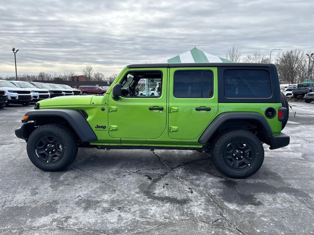 new 2025 Jeep Wrangler car, priced at $46,075