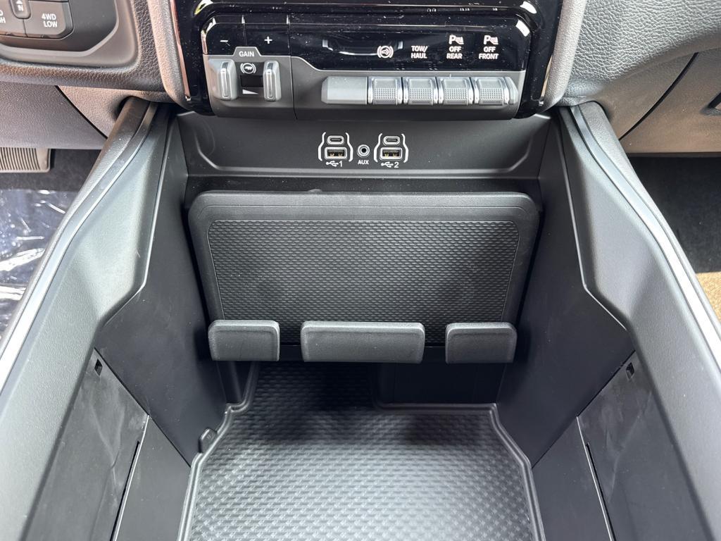 new 2025 Ram 2500 car, priced at $76,570