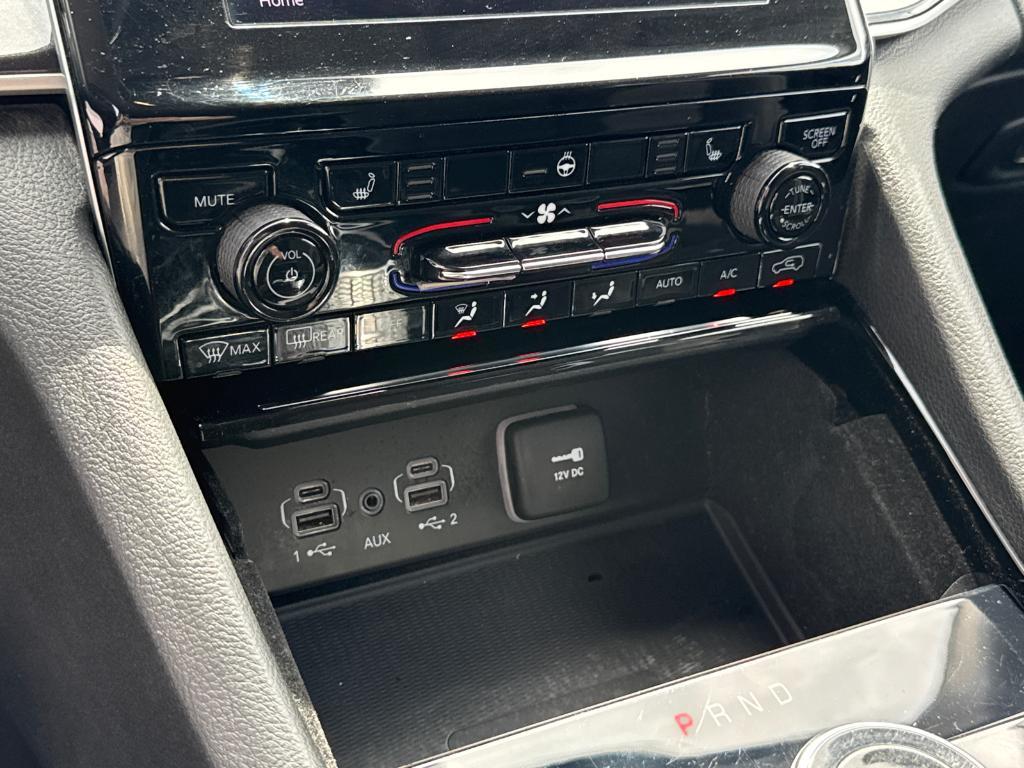 used 2022 Jeep Grand Cherokee L car, priced at $30,988