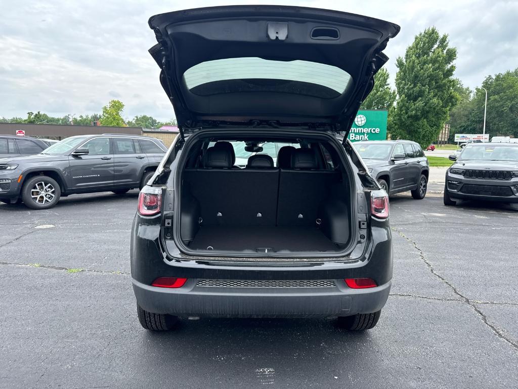new 2025 Jeep Compass car, priced at $22,988