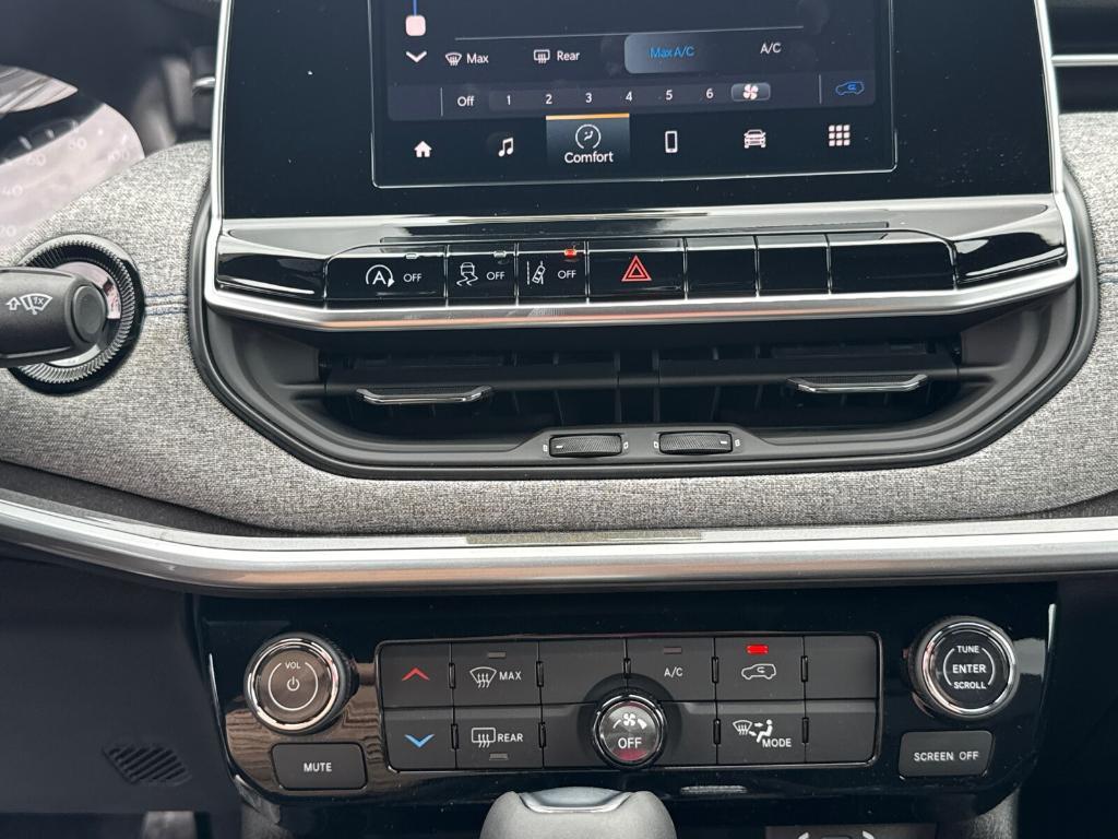 new 2025 Jeep Compass car, priced at $22,988
