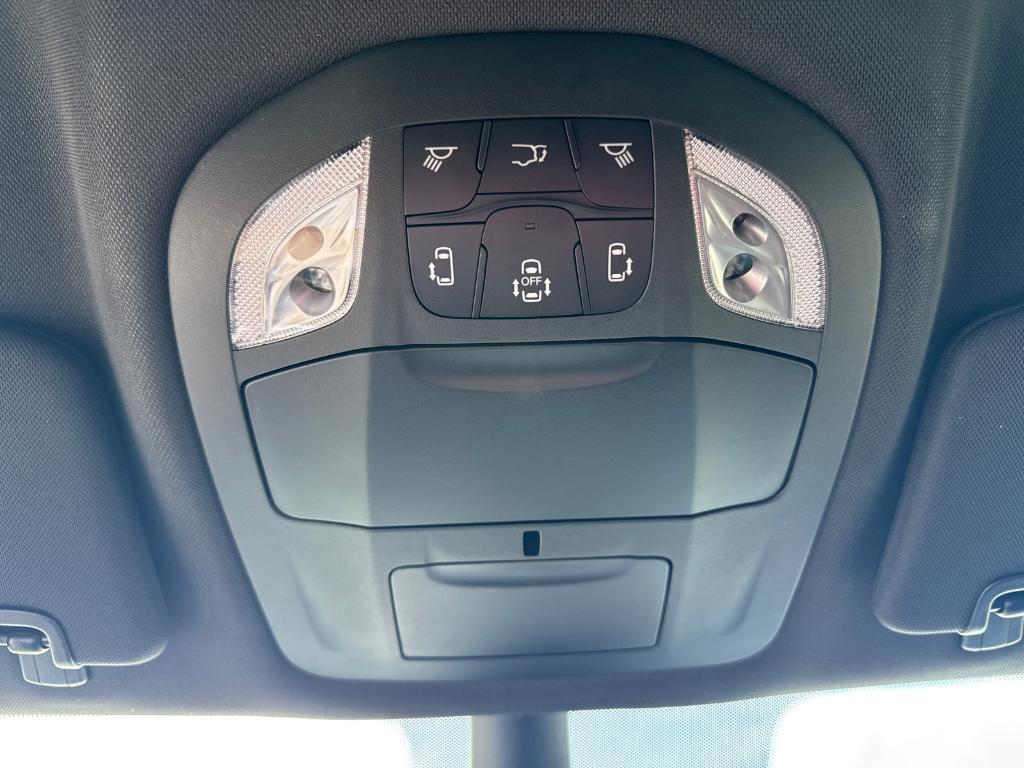 new 2026 Chrysler Pacifica car, priced at $38,988