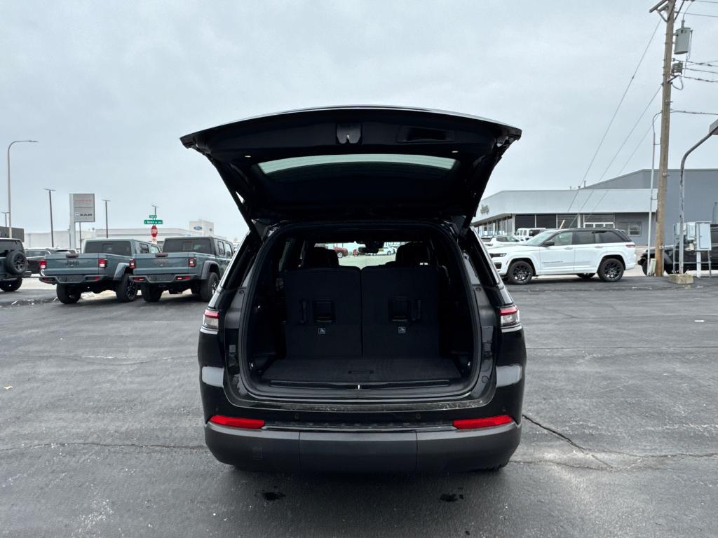 new 2025 Jeep Grand Cherokee L car, priced at $49,725