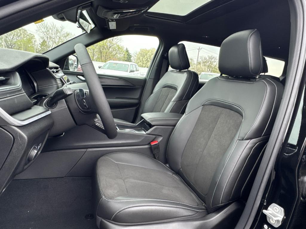 new 2025 Jeep Grand Cherokee L car, priced at $38,988