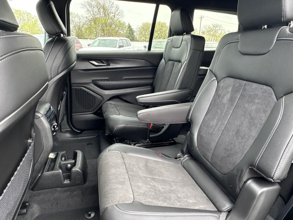 new 2025 Jeep Grand Cherokee L car, priced at $38,988