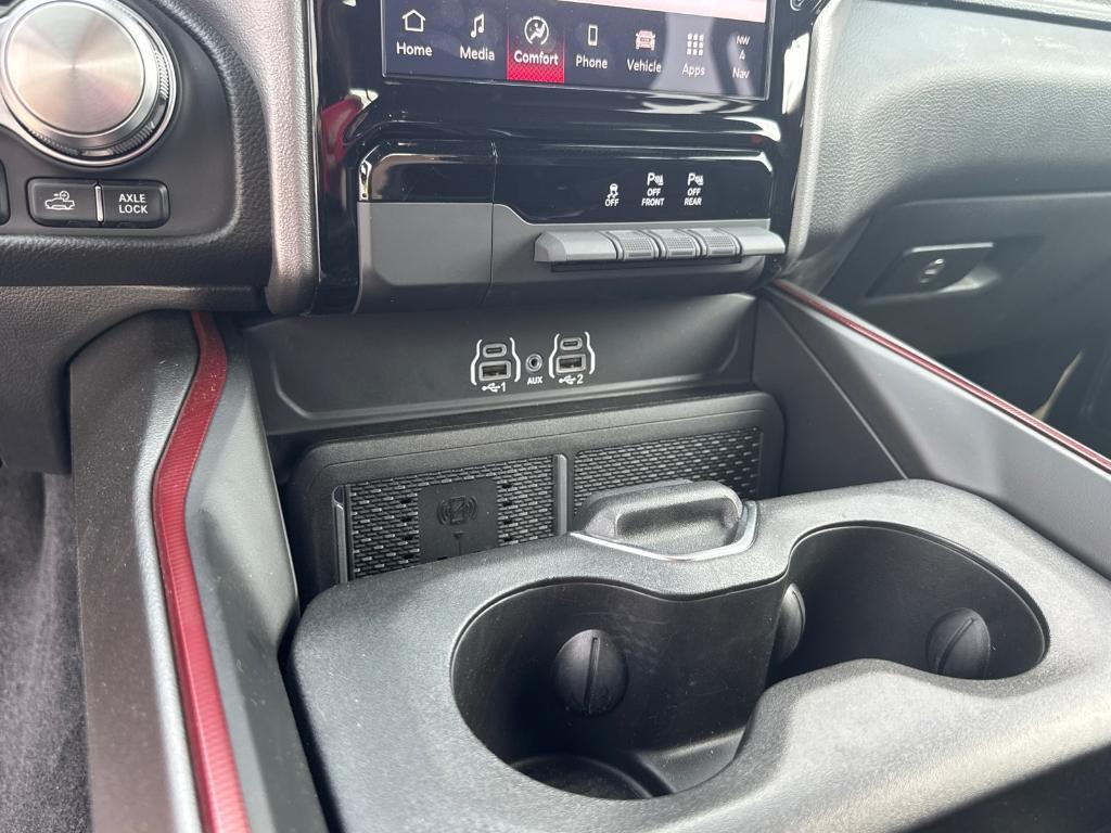 new 2025 Ram 1500 car, priced at $66,635
