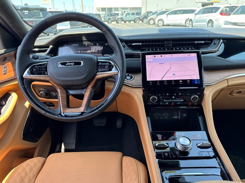 new 2025 Jeep Grand Cherokee car, priced at $57,988