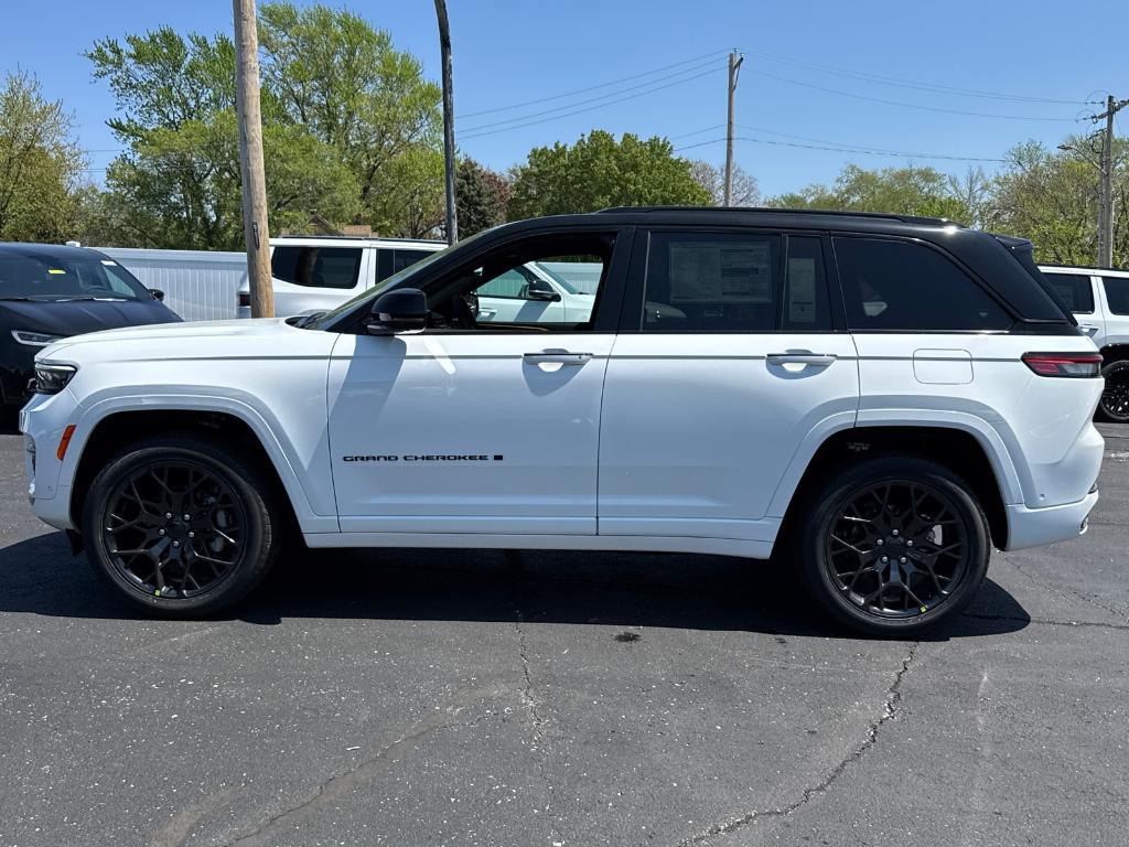 new 2025 Jeep Grand Cherokee car, priced at $57,988