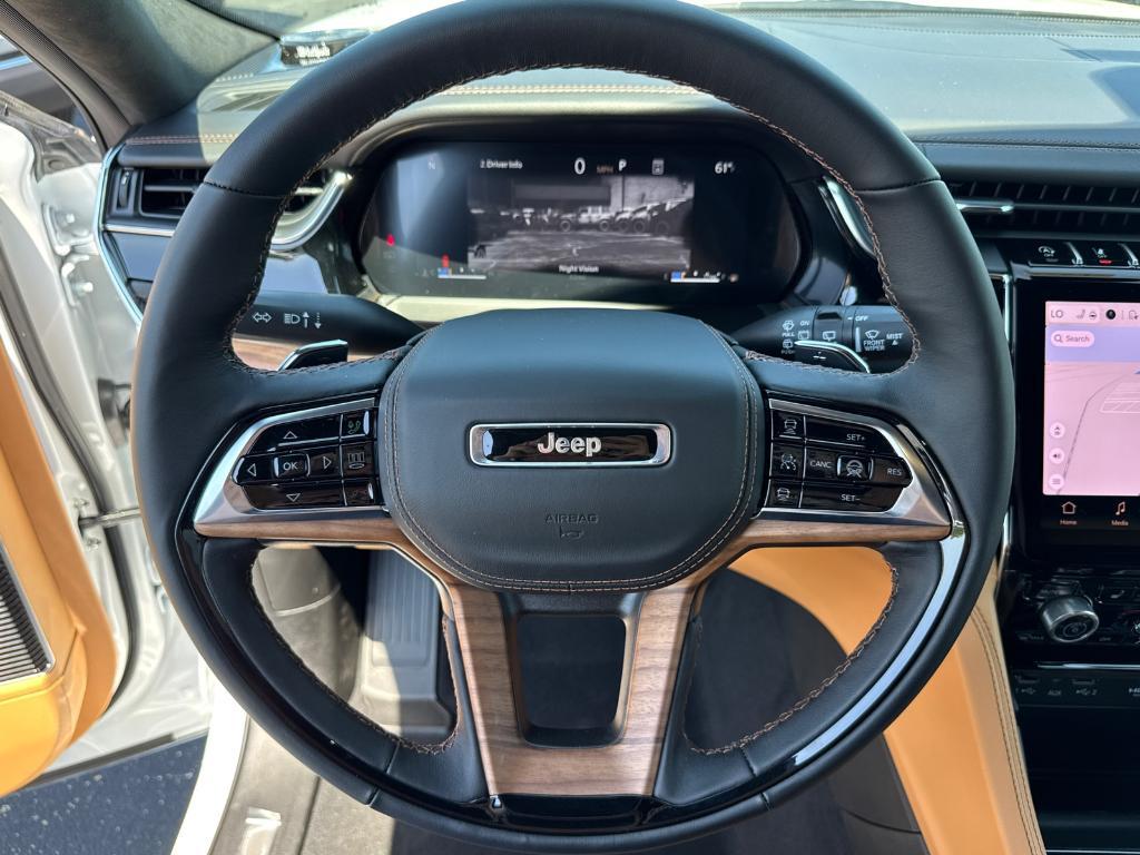 new 2025 Jeep Grand Cherokee car, priced at $57,988