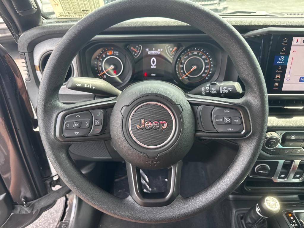 new 2025 Jeep Wrangler car, priced at $39,575