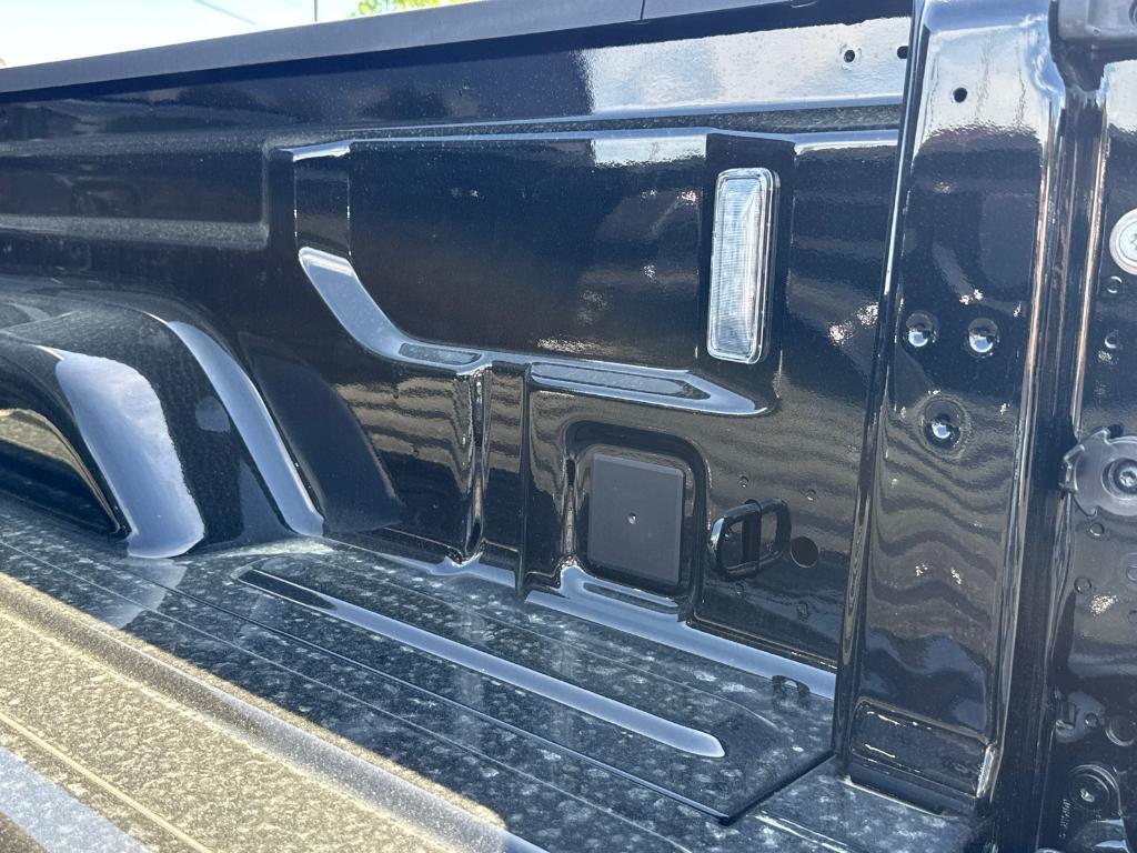 new 2025 Jeep Gladiator car, priced at $49,988