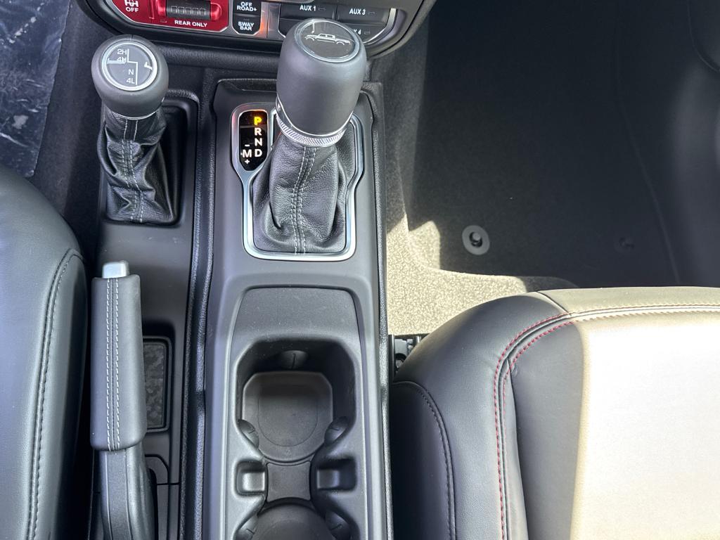 new 2025 Jeep Gladiator car, priced at $49,988
