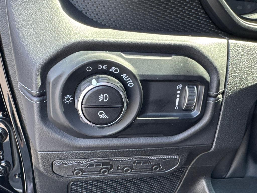 new 2025 Jeep Gladiator car, priced at $47,988