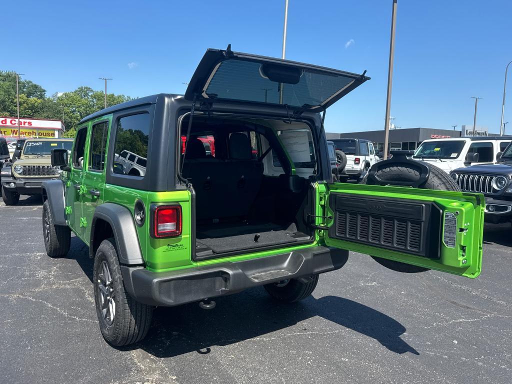 new 2025 Jeep Wrangler car, priced at $41,988