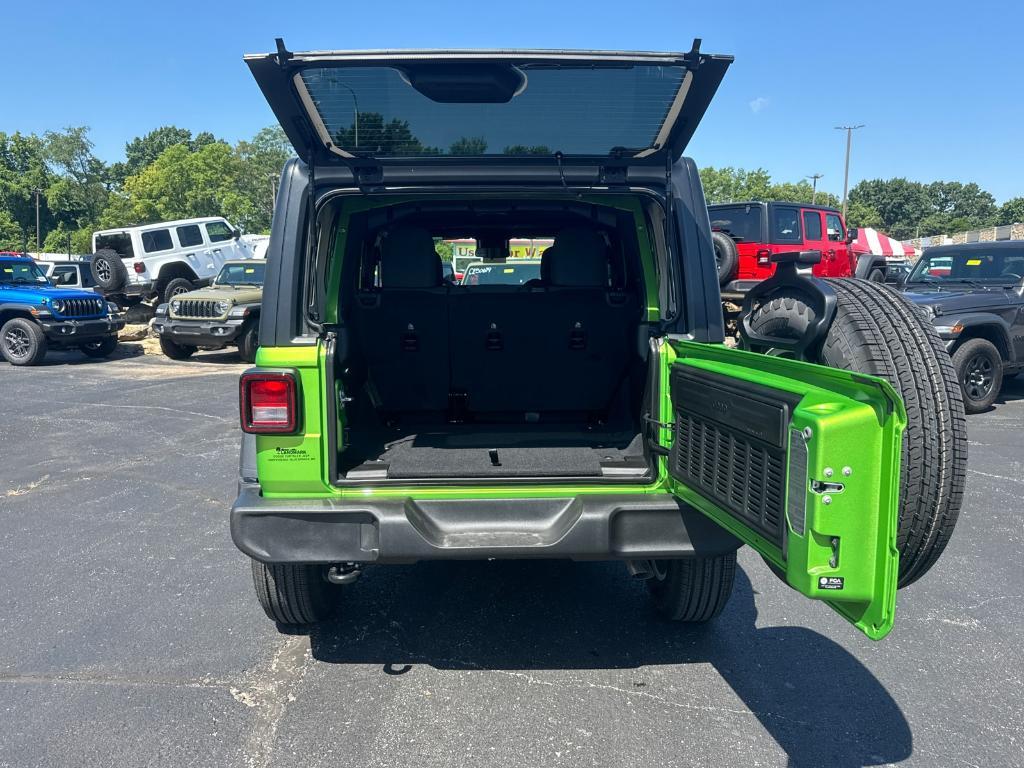 new 2025 Jeep Wrangler car, priced at $41,988